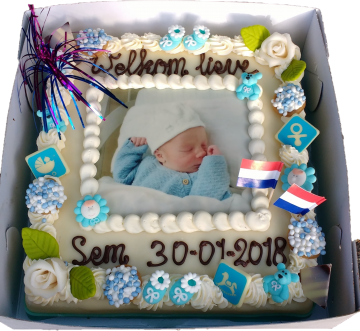 Marsepein geboortetaart met foto